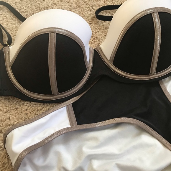 Victoria's Secret Other - 🎉HP🎉 Victoria’s Secret Bikini